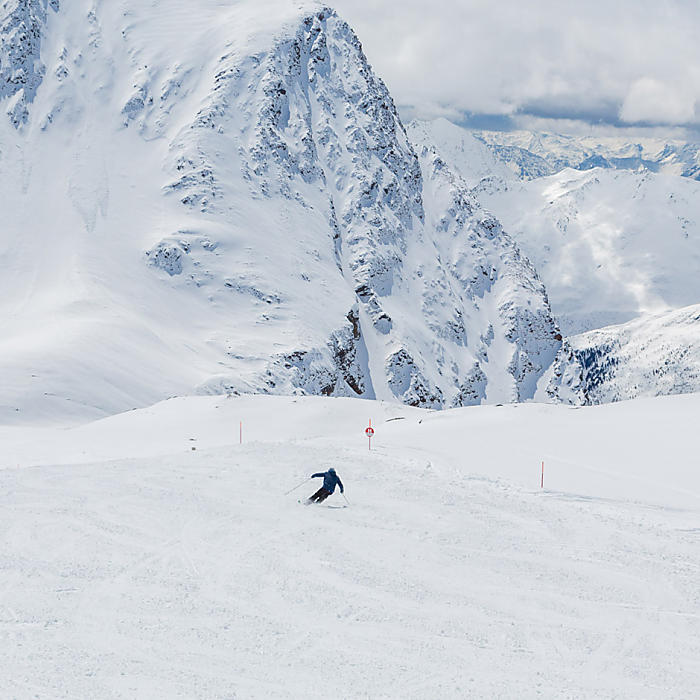 Avalanche report Italian Alps: Val Senales glacier