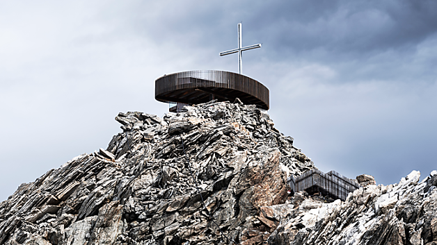 Scopri l‘Iceman Ötzi Peak durante le escursioni in Val Senales